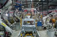 The shell welding workshop is equipped with highly automated welding robot systems from the world's leading brands such as ABB, Kuka and Fanuc.