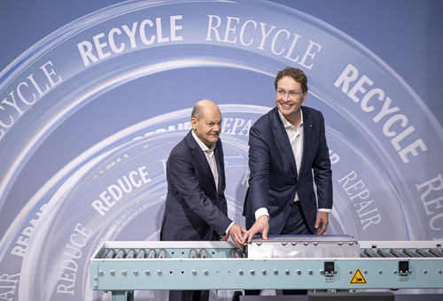 Mercedes-Benz opens Europe's first battery recycling plant