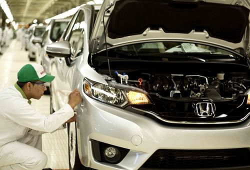 Honda to Buy Batteries from Toyota's US Plant to Avert Tariff Risks: Report 