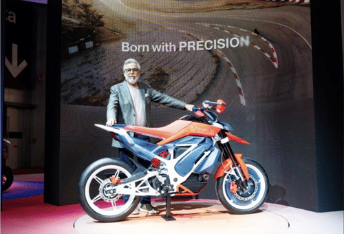   Hero MotoCorp Unveils Vida Novus portfolio at EICMA 2025