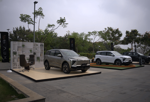 Mahindra Ramps Up EV Capacity to 8,000/Month as It Eyes 3X Penetration by 2028