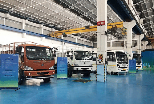 Ashok Leyland Posts 9% Growth in September 2025, Driven by Strong LCV Performance